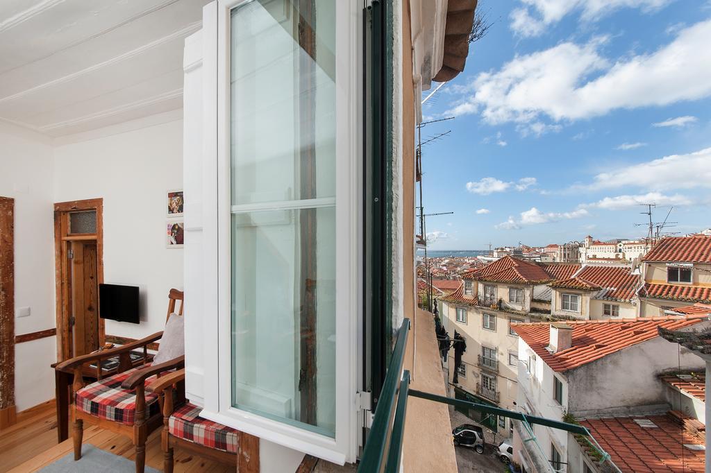 Apartments In Historical Lisbon Exterior photo