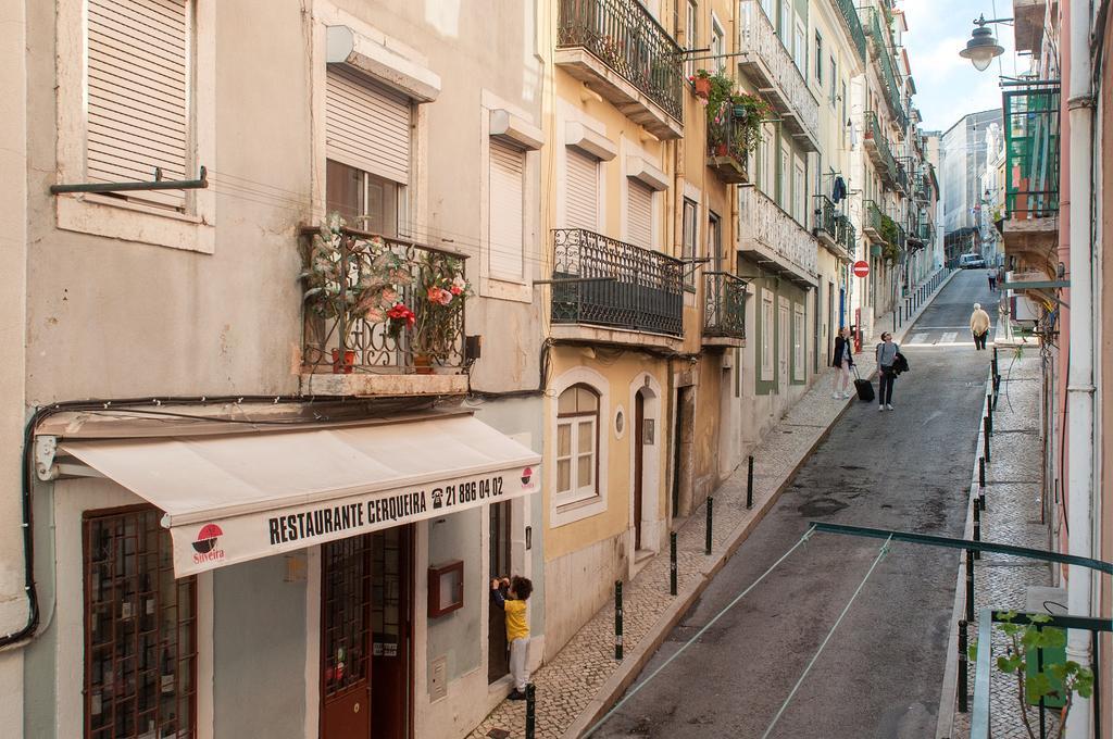 Apartments In Historical Lisbon Exterior photo